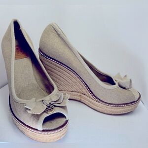 Tory Burch Jackie Wedge Espadrille Platform Tan Canvas Shoes size 8.5